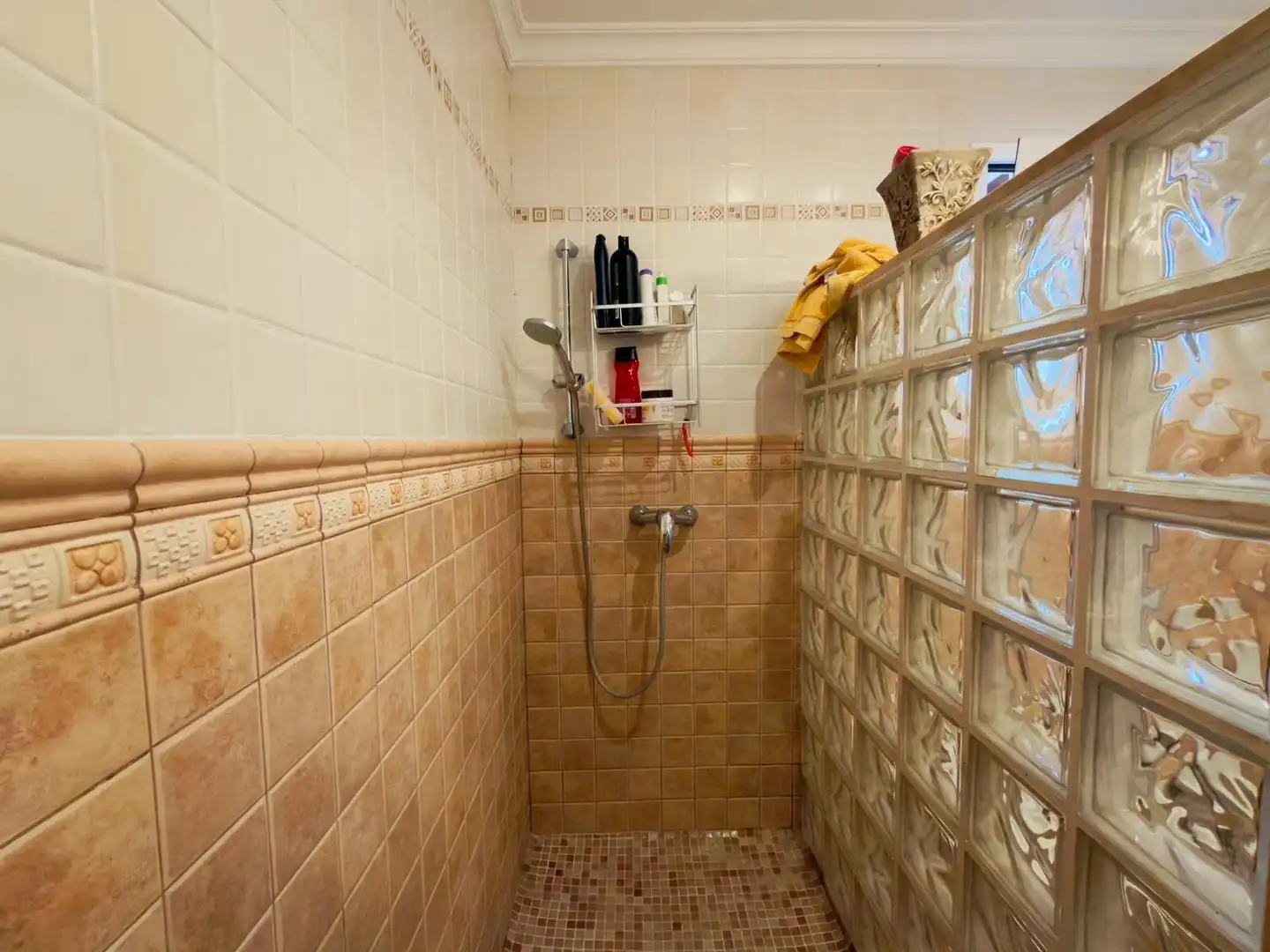 Bathroom of Houses for sale in La Granja de la Costera  with Air Conditioner