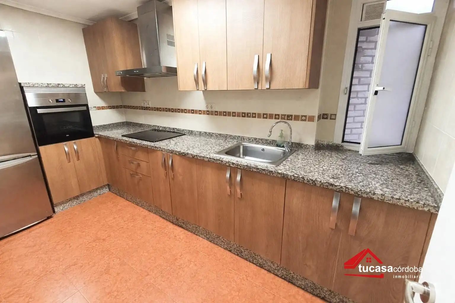Kitchen of Flat for sale in Córdoba  with Air Conditioner and Storage room