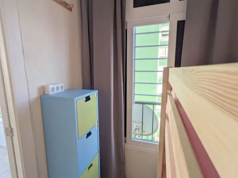 Habitación de Apartamento de alquiler en Benicasim / Benicàssim con Calefacción, Trastero y Amueblado