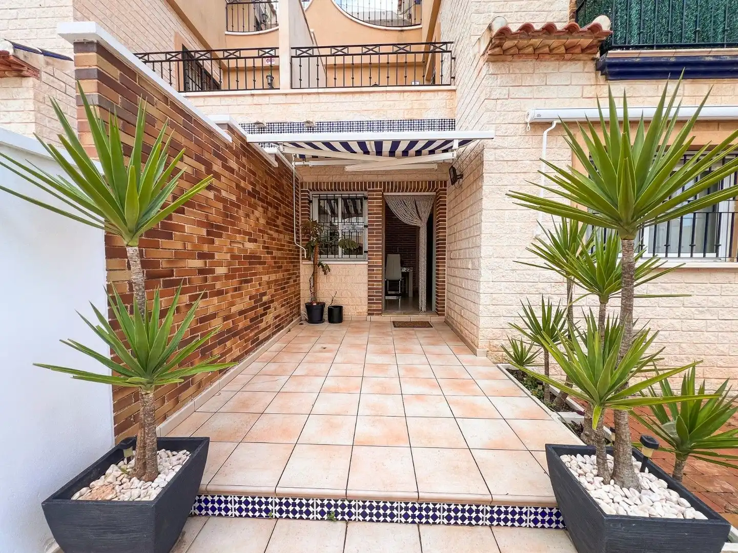Terraza de Casa adosada en venta en Pilar de la Horadada con Aire acondicionado, Calefacción y Terraza