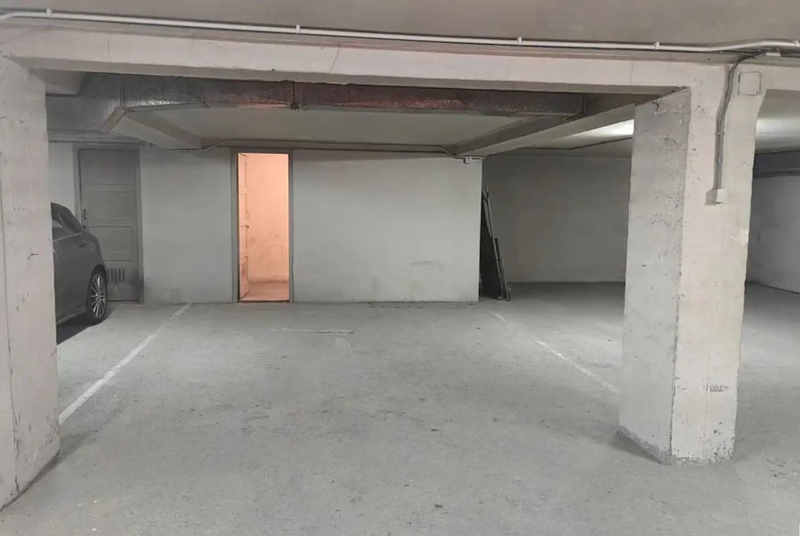 Parking de Piso de alquiler en Ferrol con Calefacción, Trastero y Amueblado