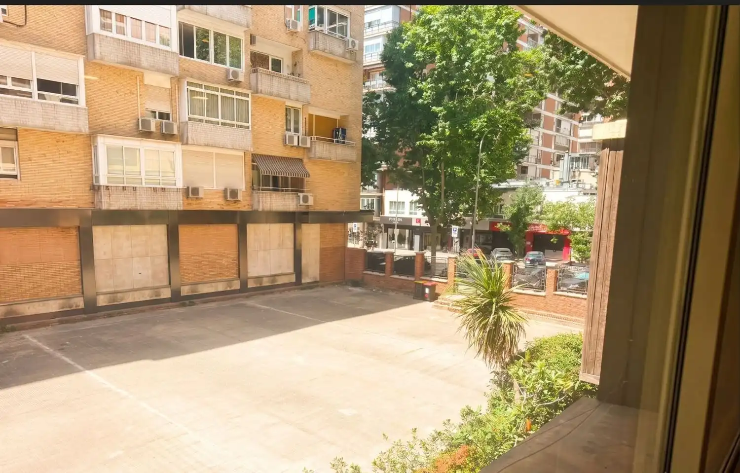 Parkplatz von Wohnung zur Miete in Madrid mit Heizung und Schwimmbad