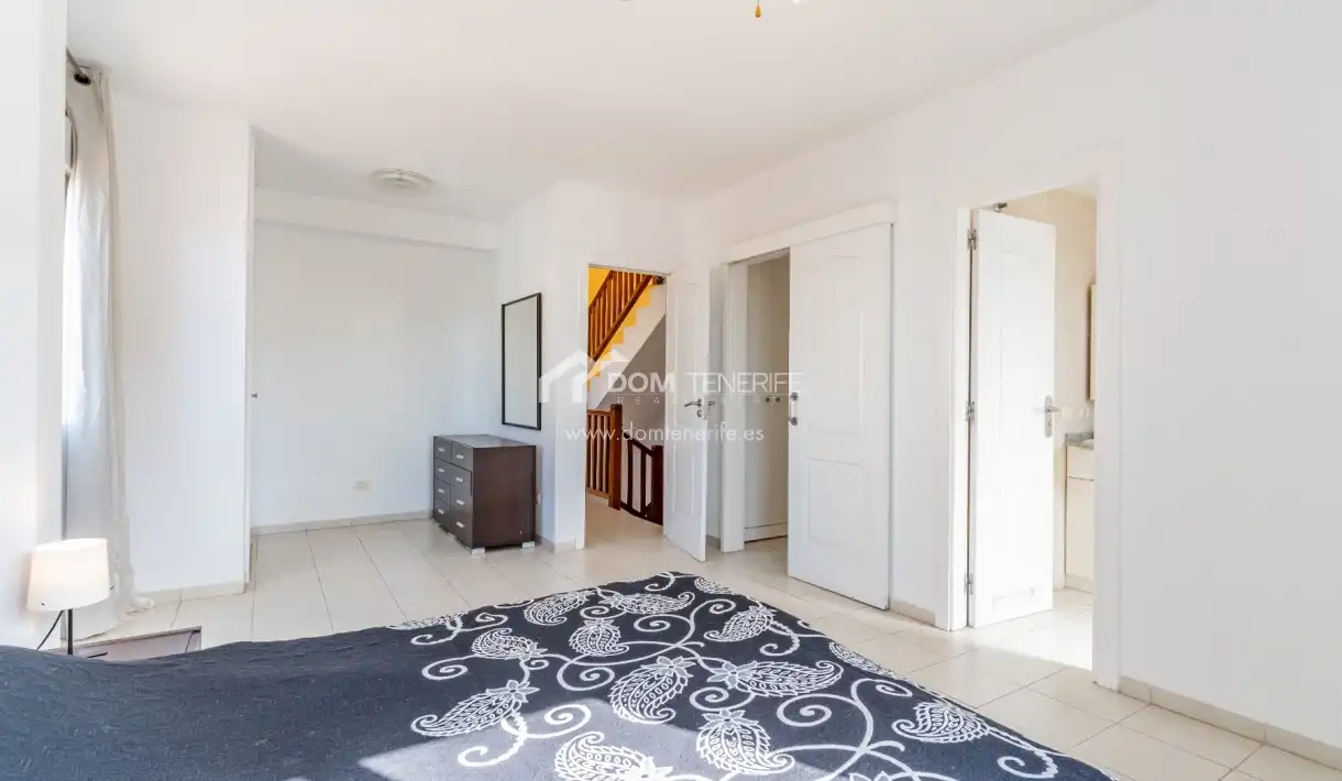 Habitación de Casa o chalet de alquiler en Adeje con Terraza, Amueblado y Horno