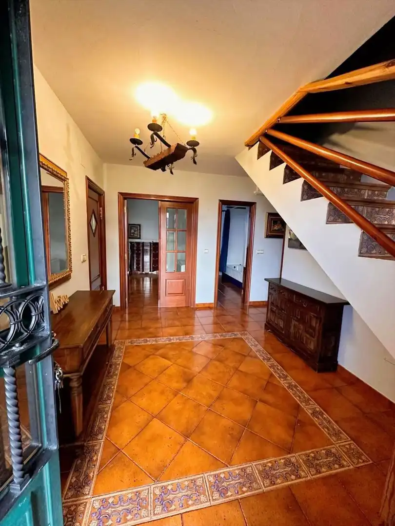 Chalet con jardín en venta en Calle Robaleira 17, imagen 13
