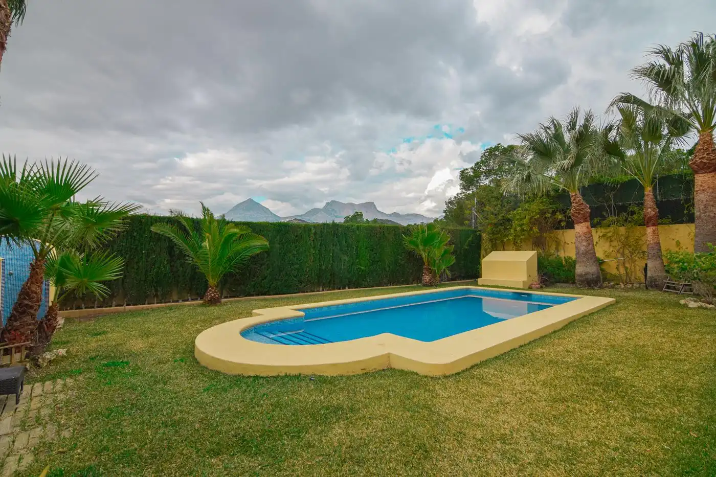 Garden of Houses for sale in La Nucia  with Air Conditioner, Heating and Swimming Pool