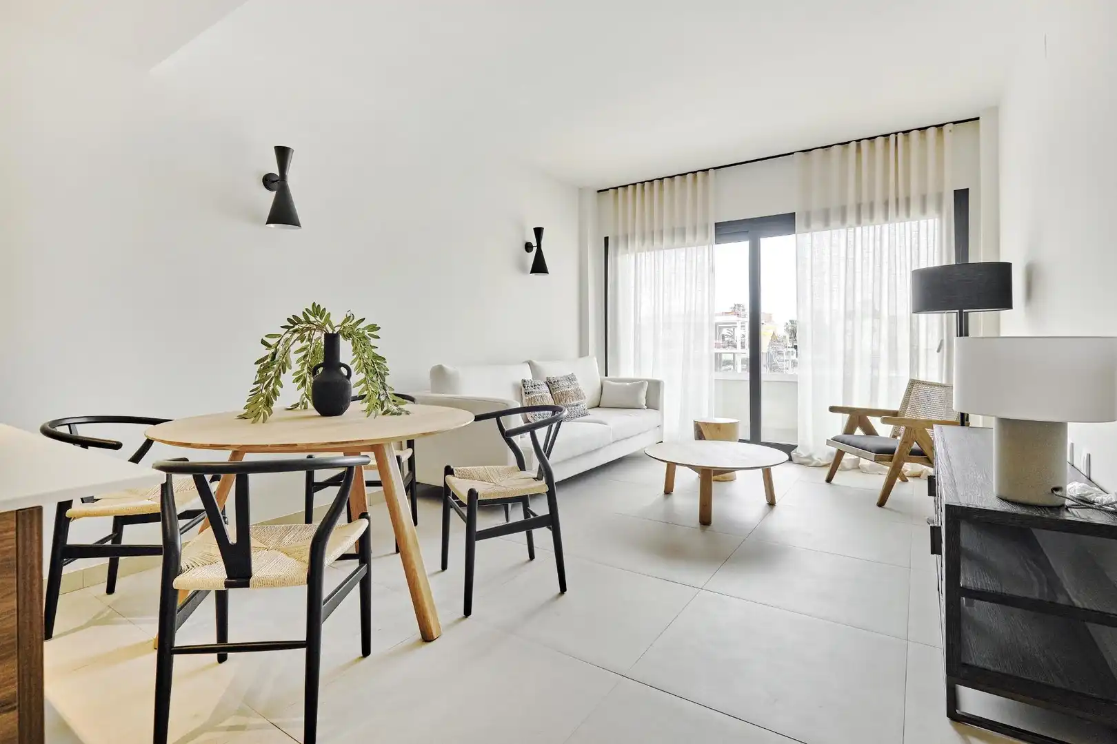 Sala de estar de Ático en venta en Torrevieja con Aire acondicionado, Calefacción y Jardín privado