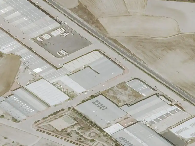 Nave industrial en venta en Calle Roble, imagen 2