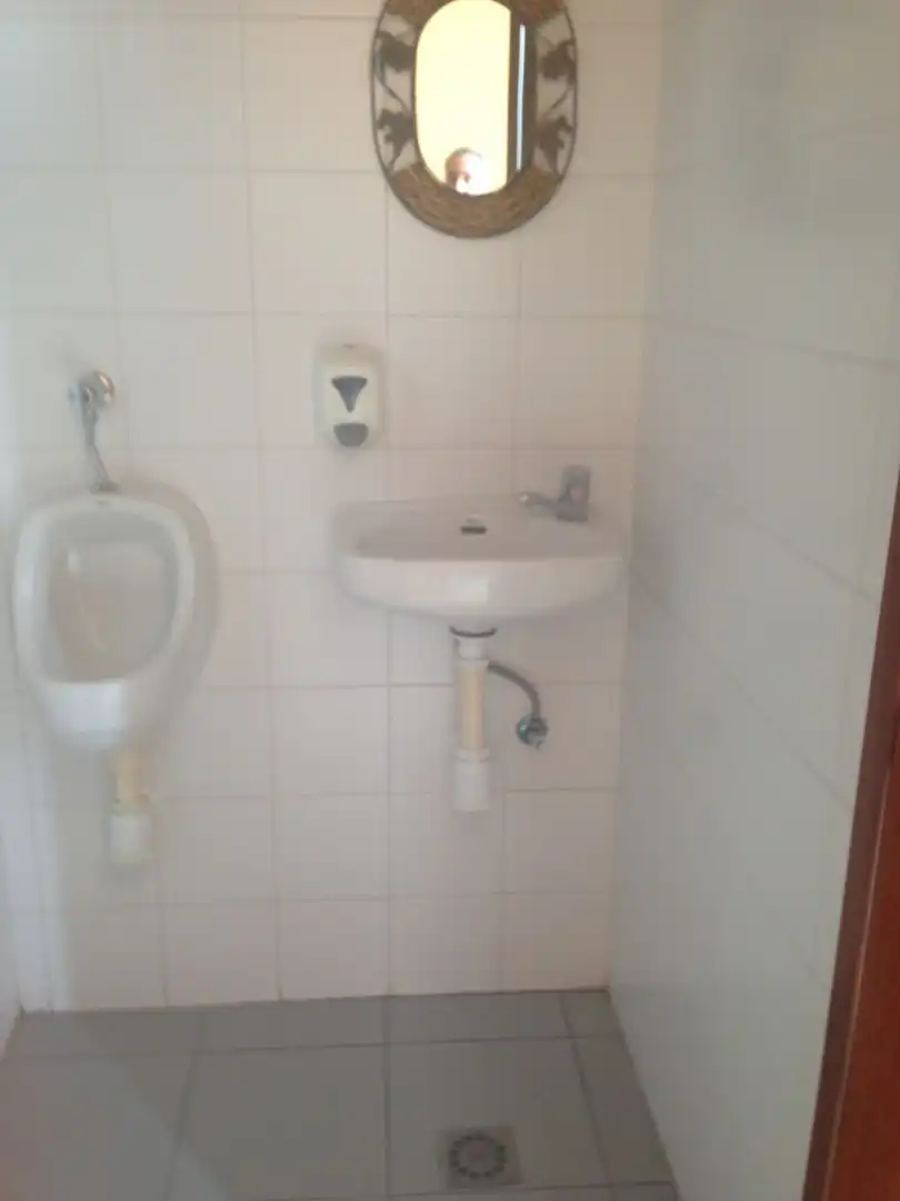 Bathroom of Commercial properties for sale in Alcalá de Guadaira