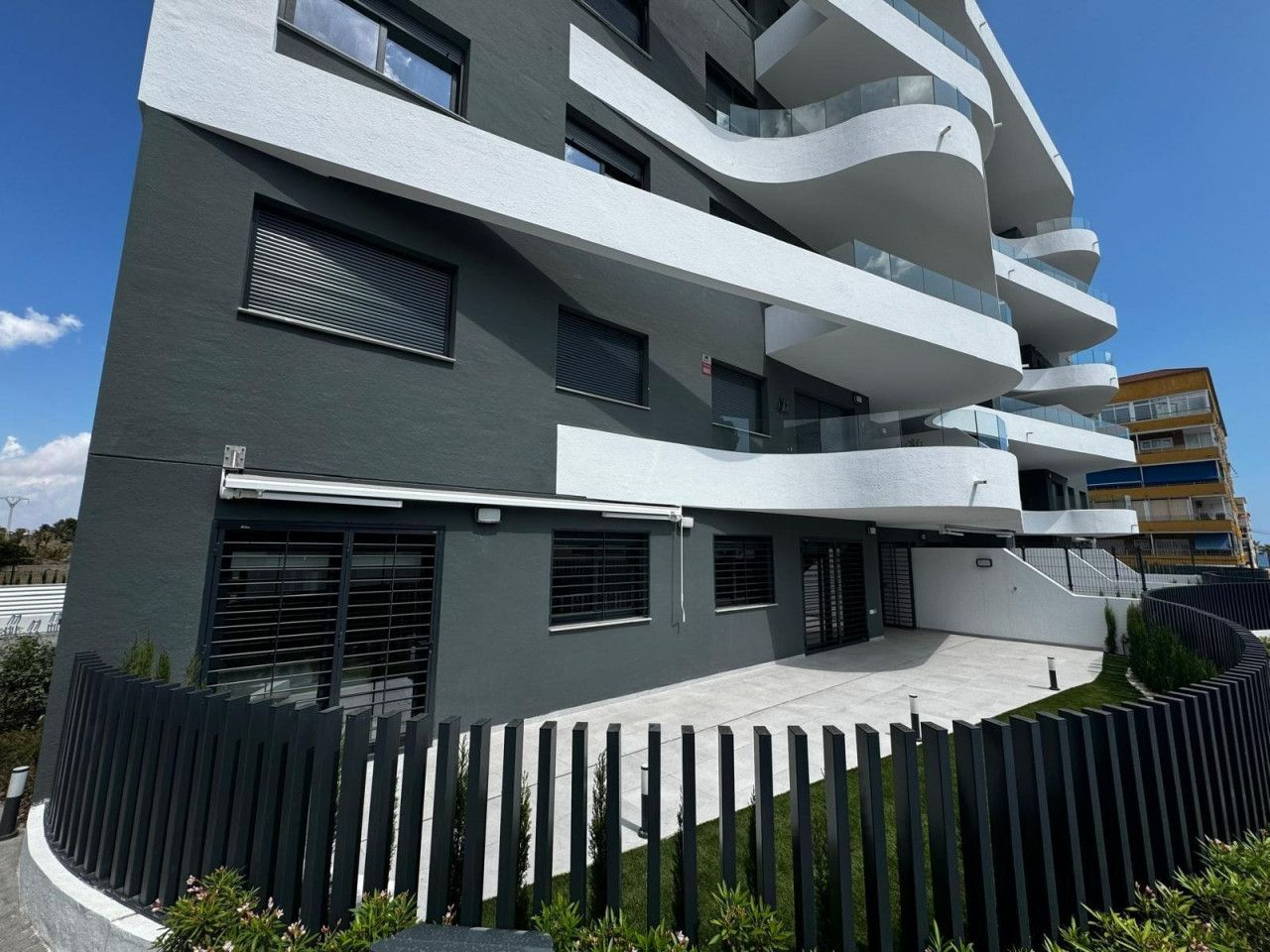Exterior view of Apartment for sale in Torrevieja  with Air Conditioner, Heating and Terrace