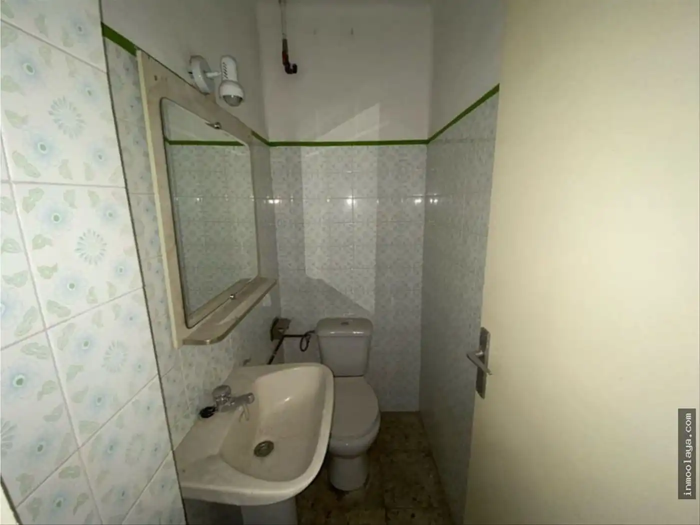 Baño de Local en venta en Mollet del Vallès