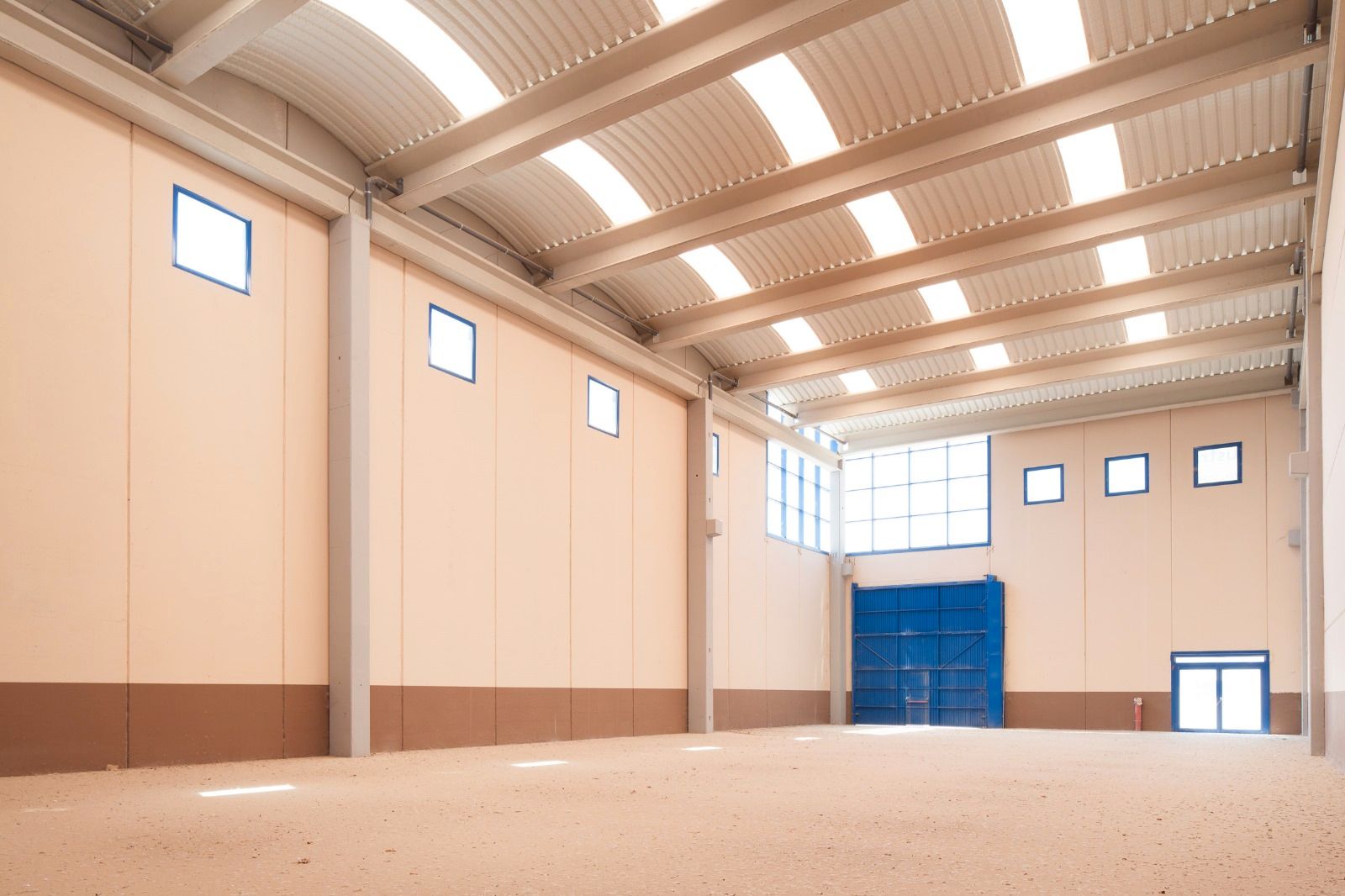 Vista exterior de Nau industrial de lloguer en Valls