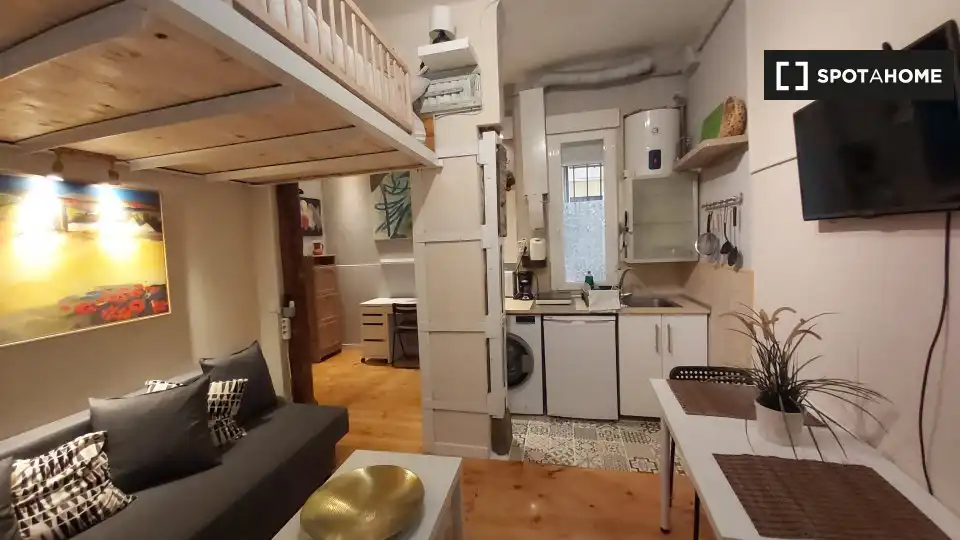 Kitchen of Study for share in Madrid  with Air Conditioner, Heating and Terrace