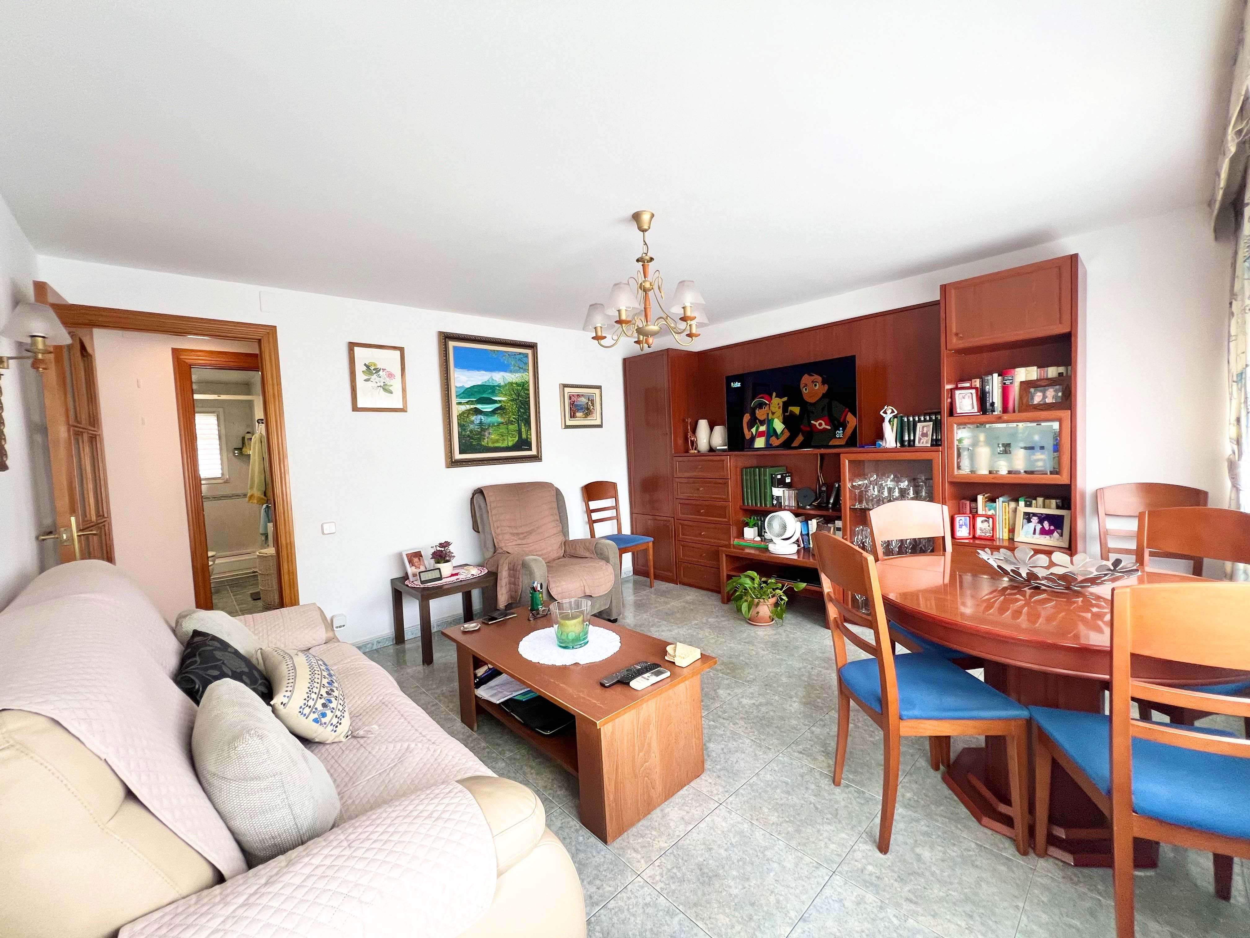 Living room of Flat for sale in L'Hospitalet de Llobregat
