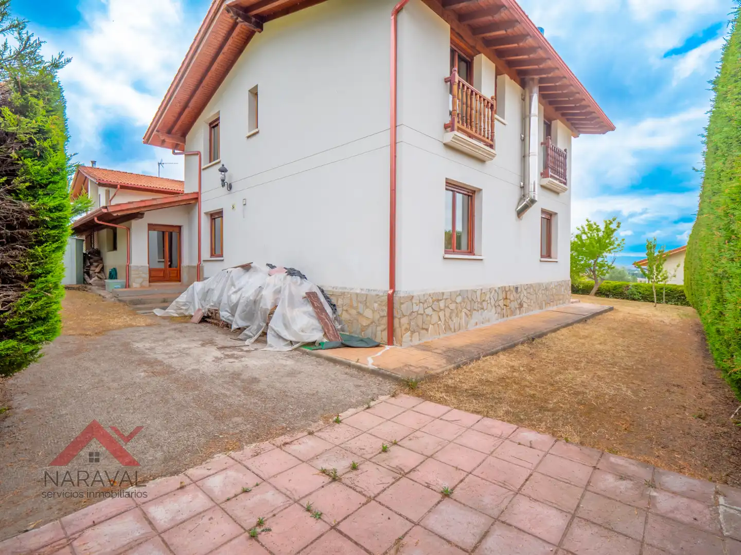 Vista exterior de Casa o xalet en venda en Zigoitia amb Calefacció, Jardí privat i Parquet