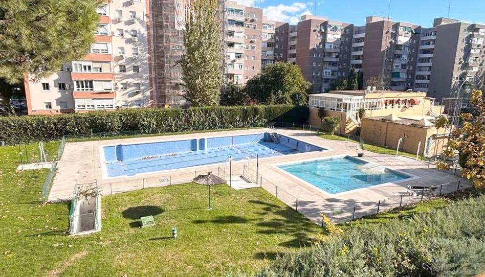 Foto 1 de Pis en venda a La Serna, Madrid