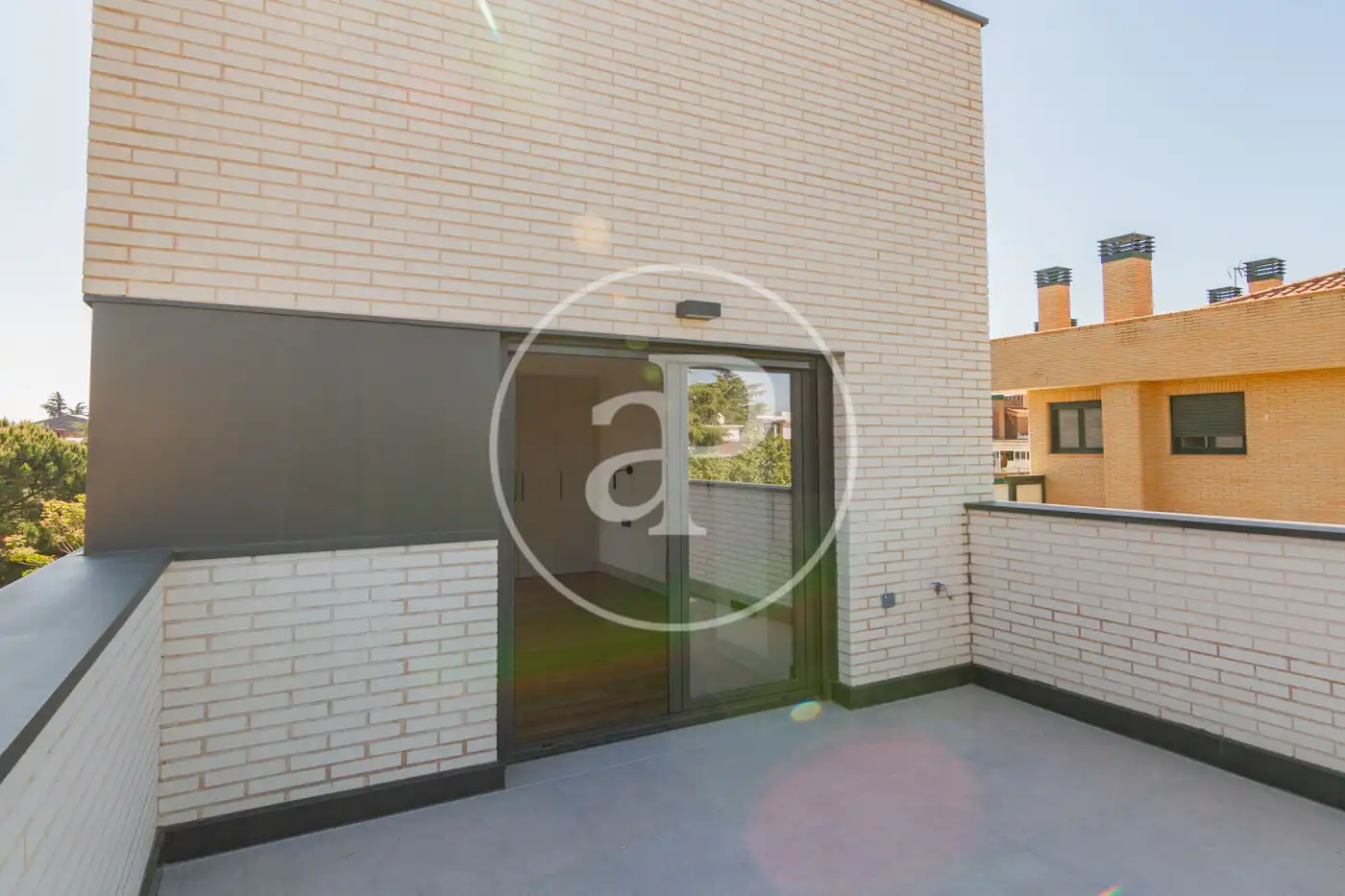 Terrassa de Àtic de lloguer en Madrid amb Aire condicionat, Calefacció i Jardí privat