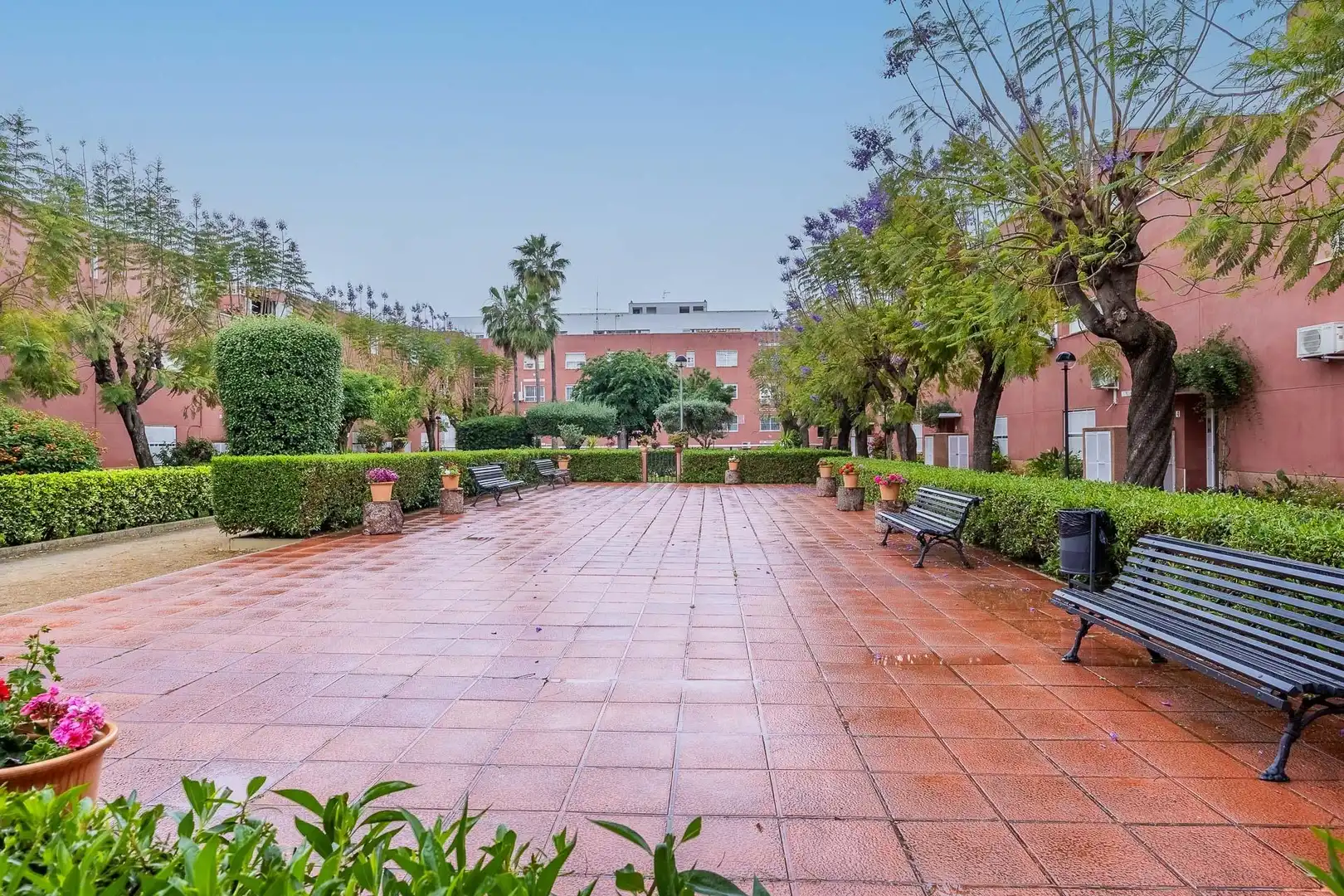 Terrace of Houses for sale in Sevilla  with Air Conditioner, Private garden and Storage room