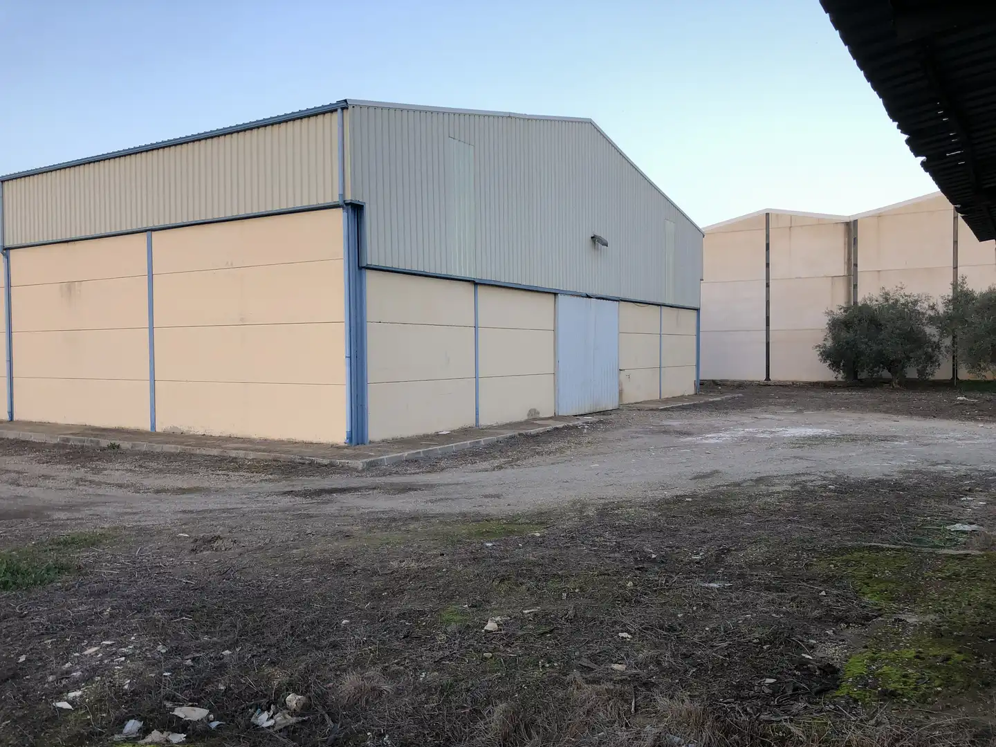 Vista exterior de Nave industrial de alquiler en Villafranca de Córdoba
