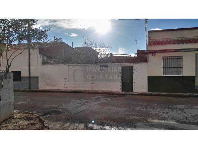 Terreno residencial en Venta en Calle Garcilaso de la Vega, 4 en La Villa de Don Fadrique
