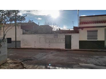 Residential land for sale in Calle Garcilaso de la Vega 4