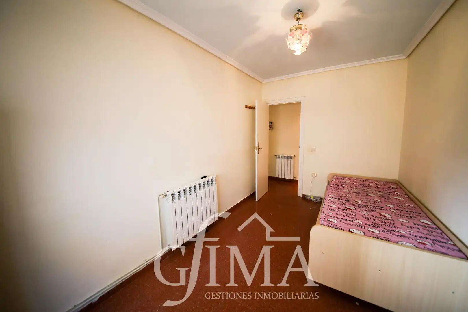Habitación de Piso en venta en Tomelloso con Calefacción