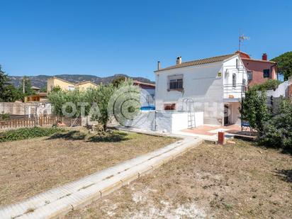 Vista exterior de Casa o xalet en venda en Alforja amb Aire condicionat, Terrassa i Piscina