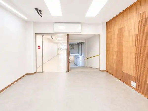 Local en venta en Barcelona