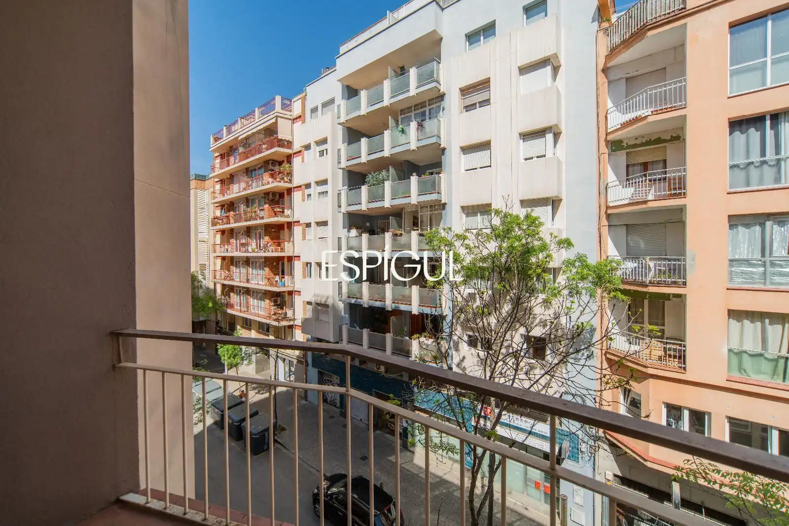 Vista exterior de Piso en venta en Girona con Calefacción, Terraza y Amueblado