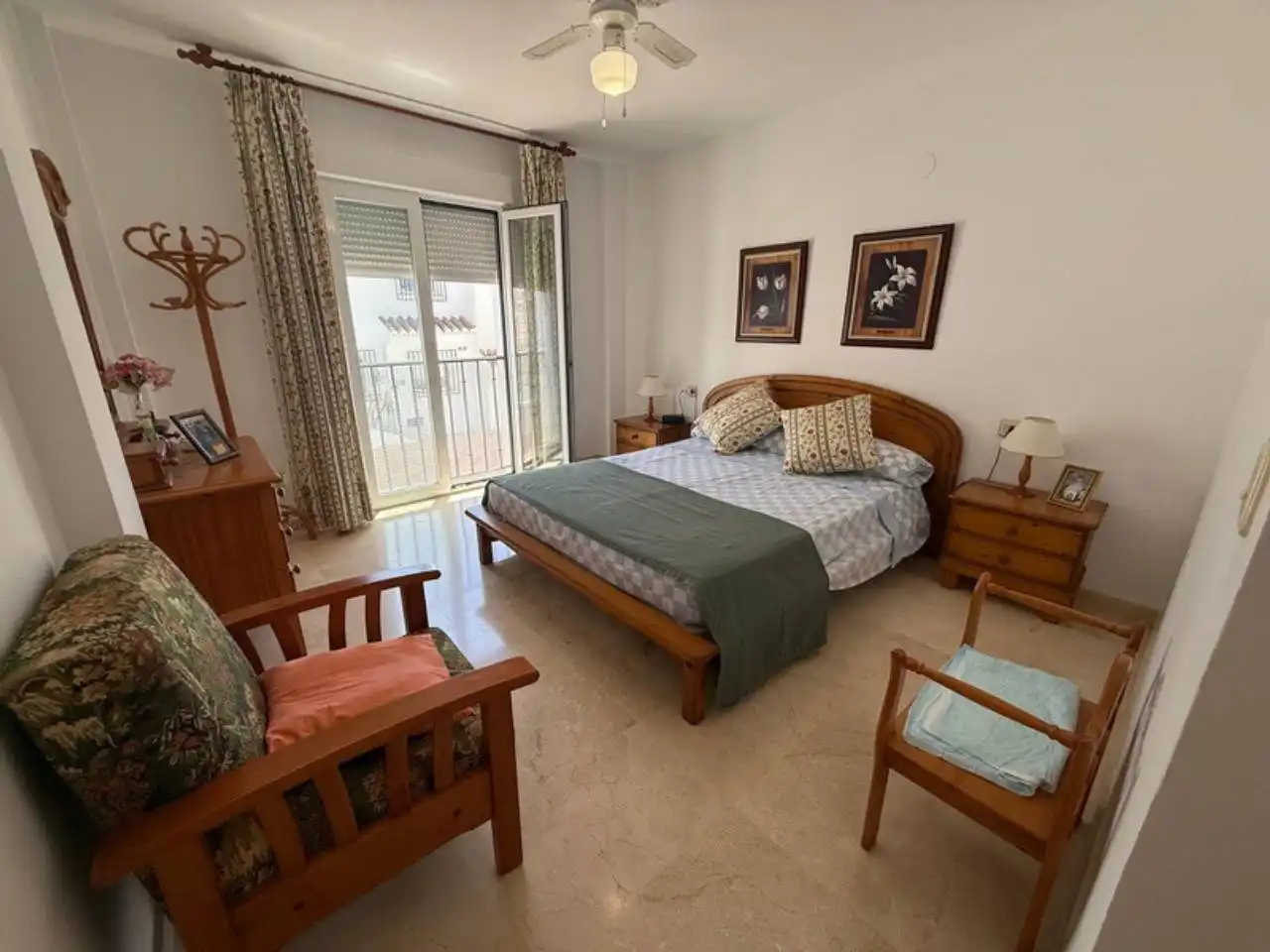 Habitación de Casa adosada en venta en Almuñécar