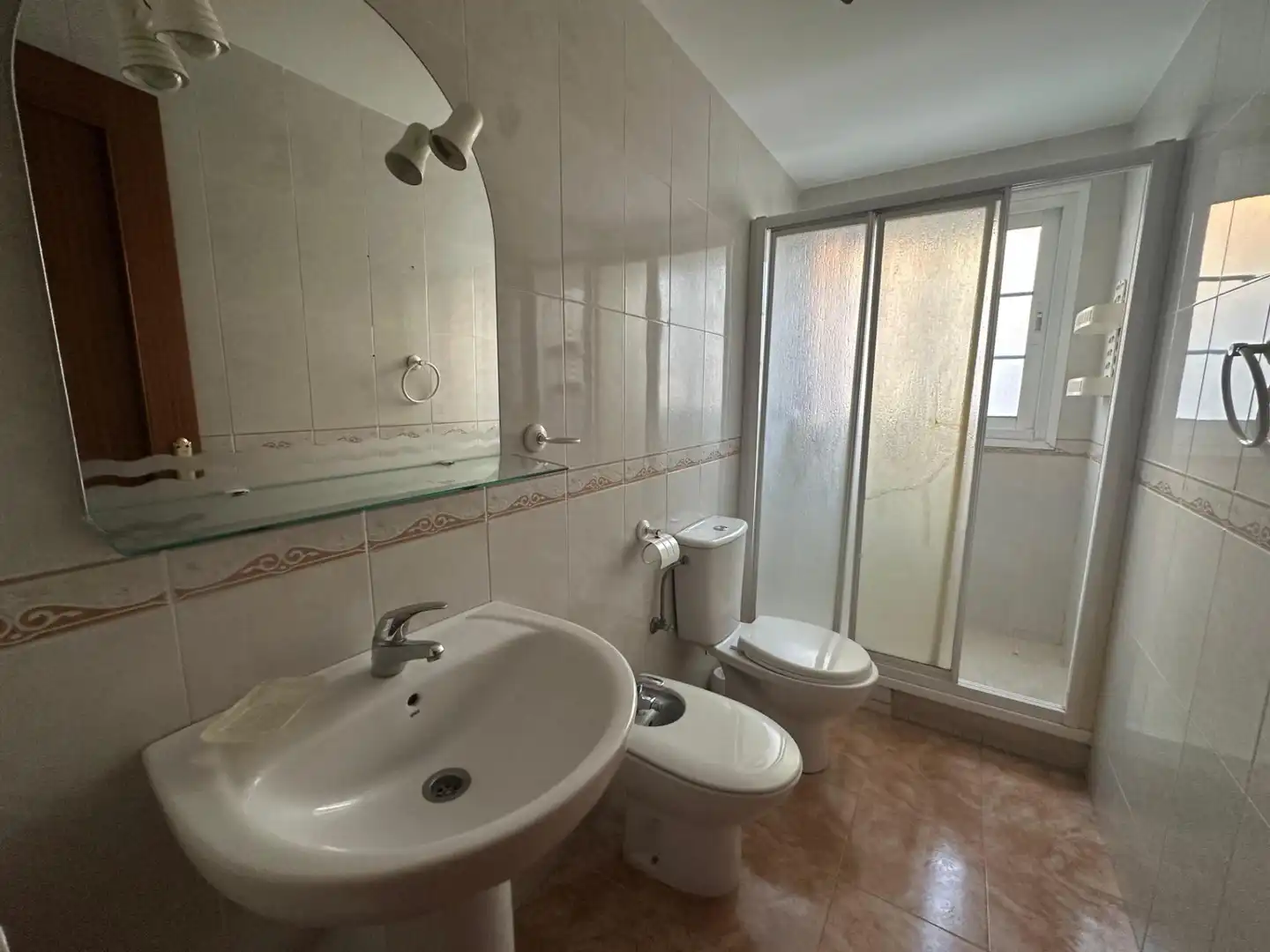Baño de Piso en venta en Mijas con Aire acondicionado