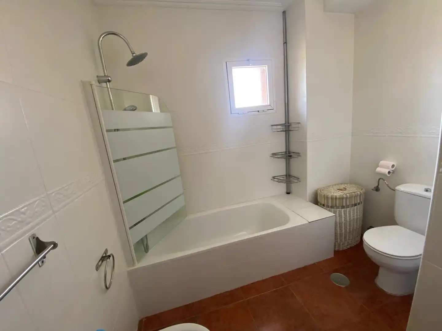 Baño de Casa o chalet en venta en Los Barrios con Jardín privado y Balcón