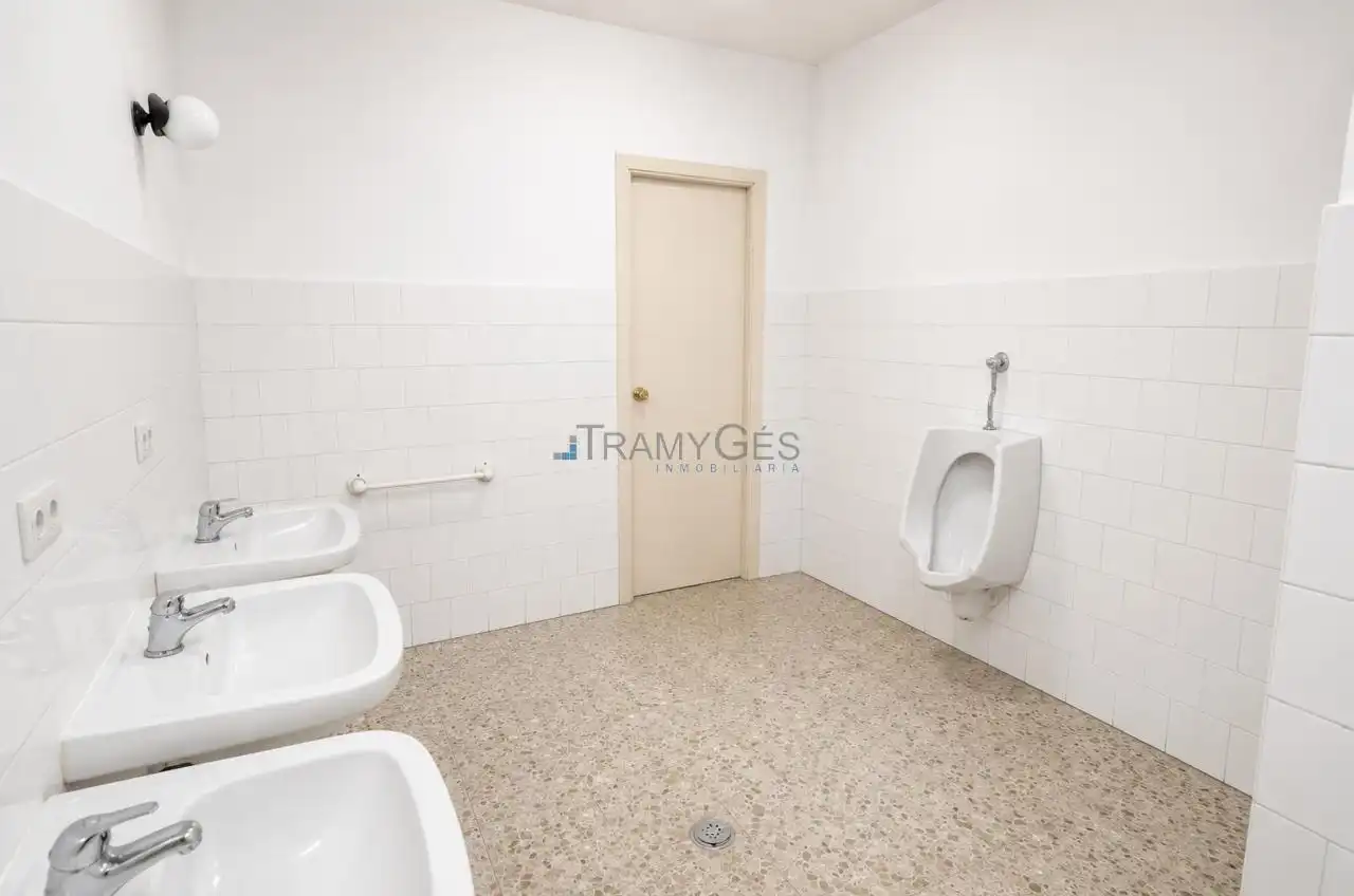 Business premises for sale in COLON, imagen 6