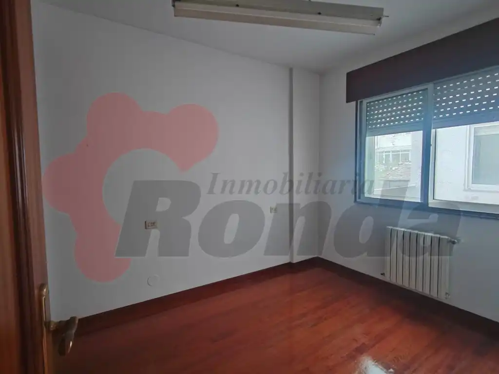 Bedroom of Buildings for sale in Lugo