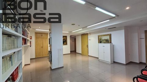 Foto 2 de Piso en venta en Casco Antiguo - Sta. Cruz - Ayuntamiento, Alicante / Alacant