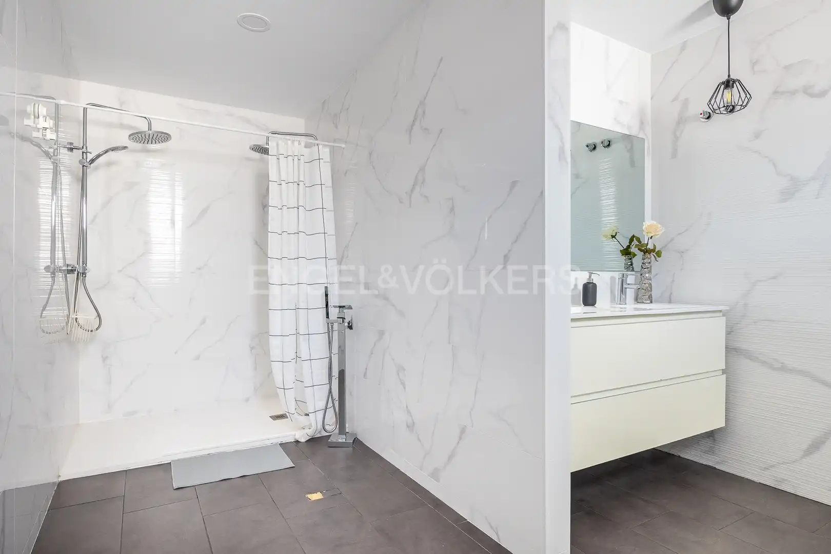 Baño de Casa o chalet en venta en Tomares con Aire acondicionado, Calefacción y Terraza