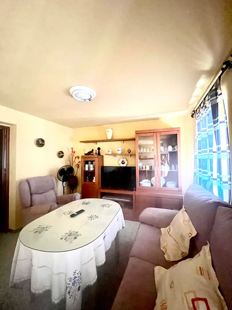 Sala de estar de Casa adosada en venta en Almonaster la Real con Amueblado, Lavadora y Microondas