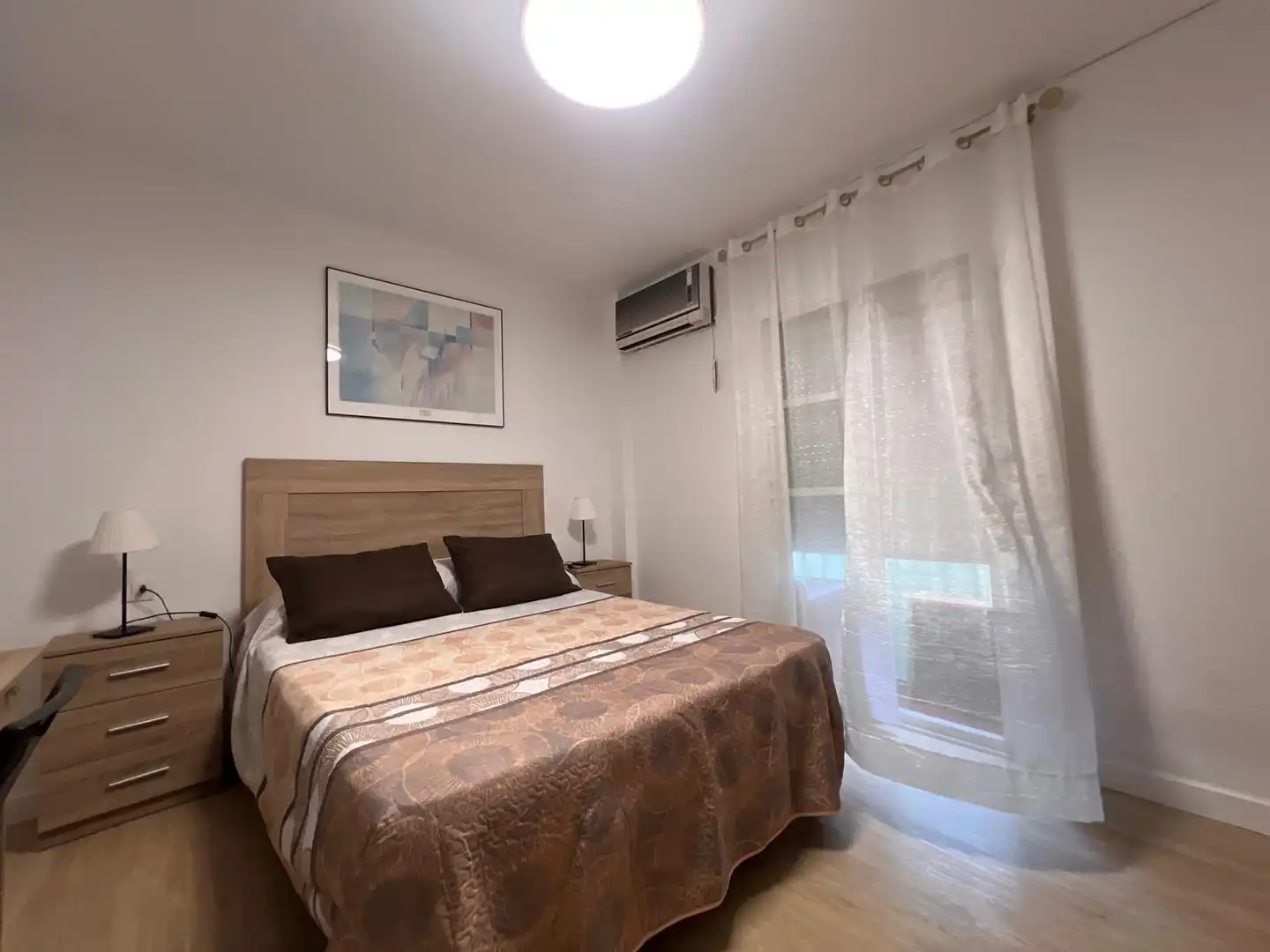 Schlafzimmer von Wohnung zum Verkauf in Cádiz mit Möbliert und Balkon