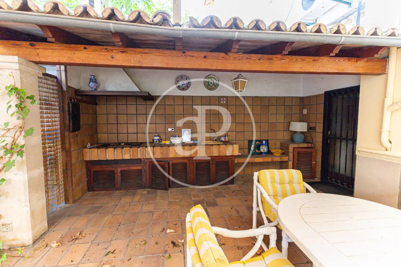 Houses for sale in Carrer de Victorio Luzuriaga, Sant Agustí