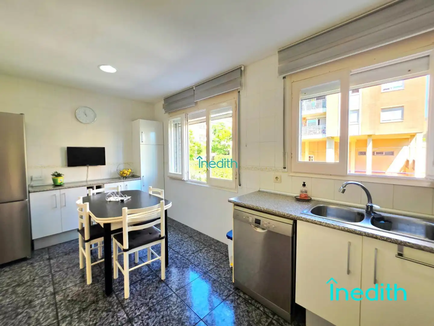 Küche von Haus oder Chalet zum Verkauf in Viladecans mit Heizung, Privatgarten und Terrasse