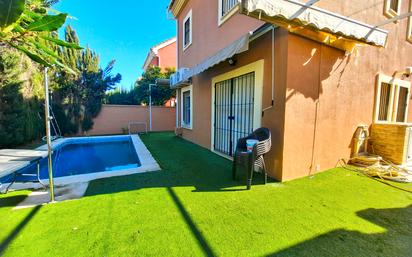 Piscina de Casa o xalet en venda en Mairena del Aljarafe amb Jardí privat i Piscina