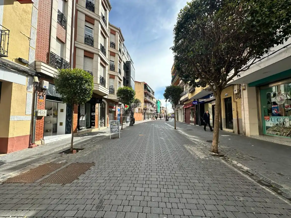 Vista exterior de Piso en venta en Getafe con Parquet