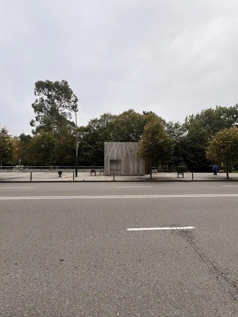 Vista exterior de Piso de alquiler en Gijón  con Calefacción, Parquet y Amueblado