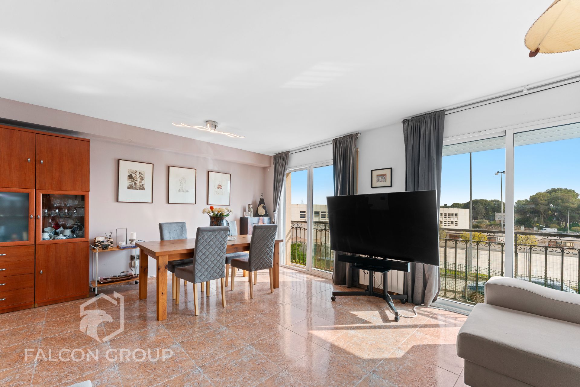 Vista exterior de Casa o chalet en venta en Vilanova i la Geltrú con Terraza, Amueblado y Balcón