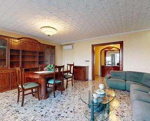 Living room of Apartment for sale in  Valencia Capital  with Air Conditioner