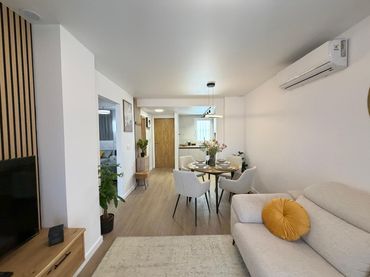 Apartament amb balcó en venda a Calle joven pura