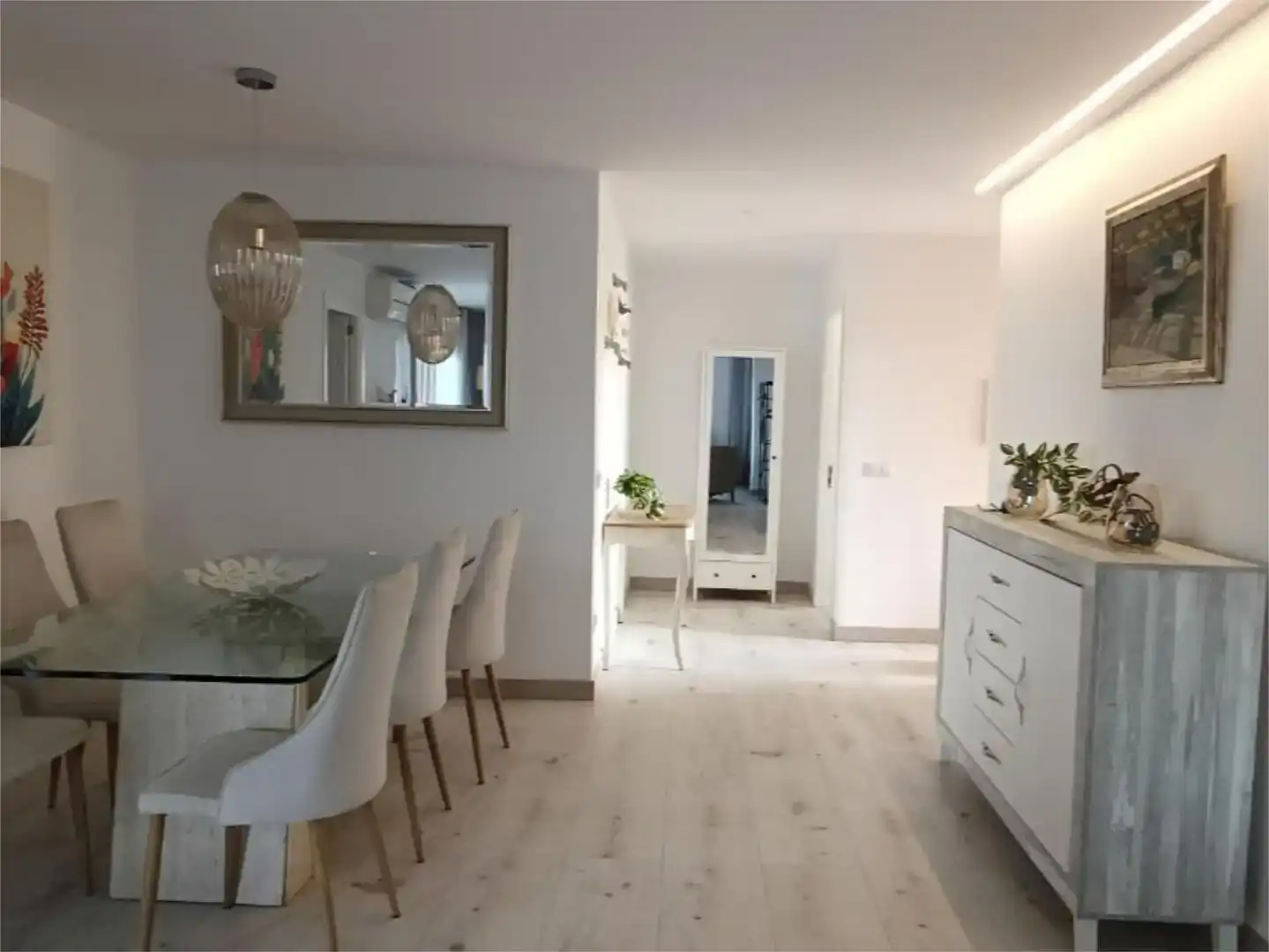 Menjador de Apartament de lloguer en Pollença amb Aire condicionat, Jardí privat i Parquet
