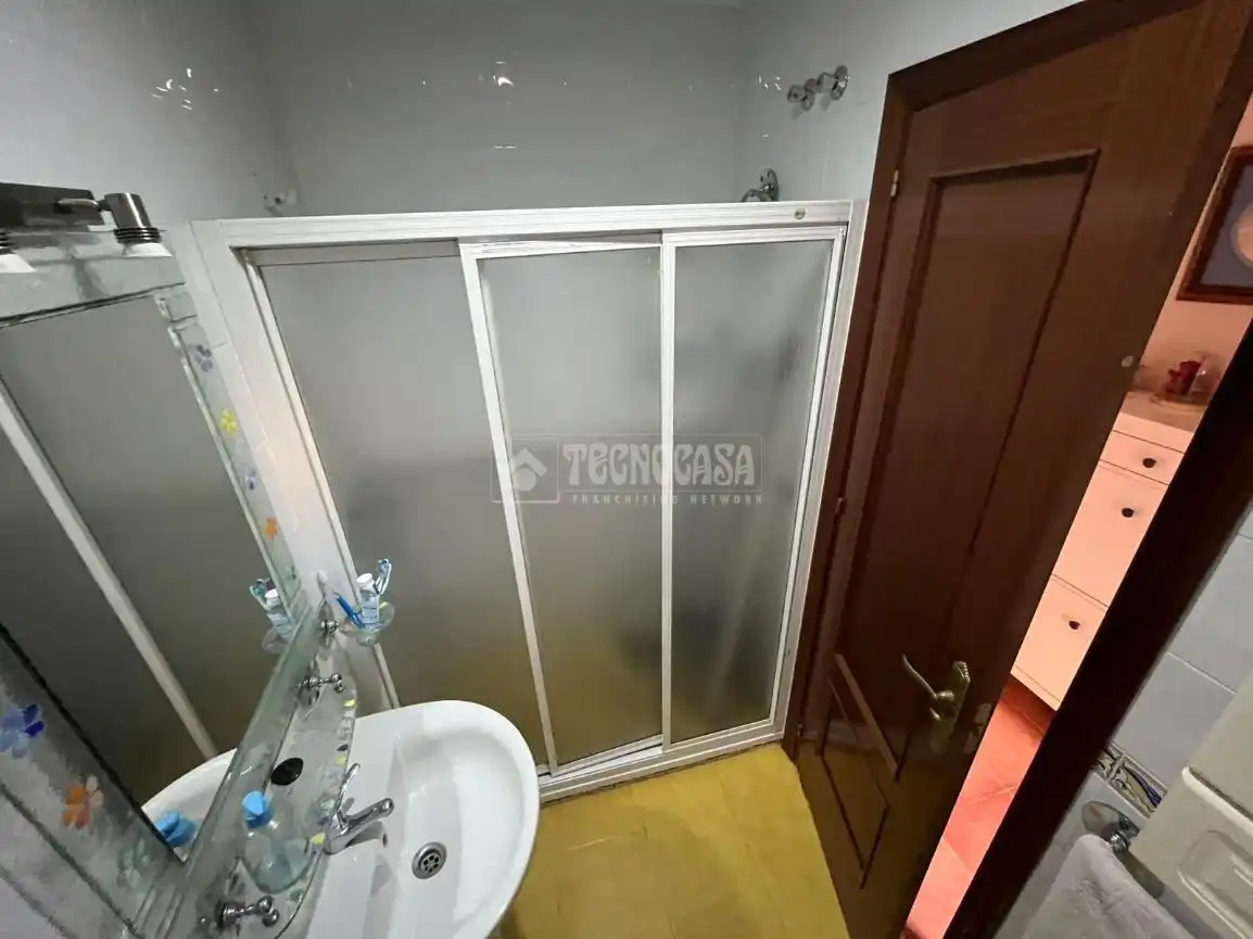 Baño de Casa adosada en venta en Dos Hermanas con Terraza