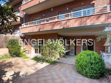 Adosado con balcón en venta en Molins de Rei