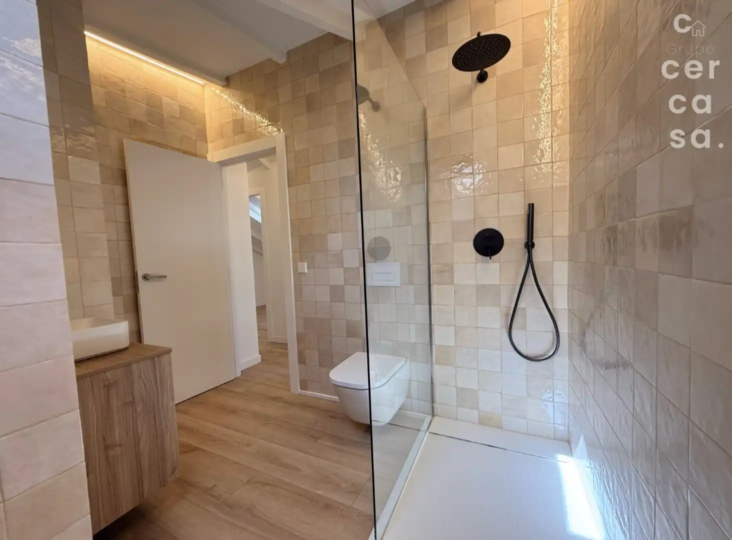 Bathroom of Houses for sale in Valencia  with Air Conditioner and Terrace