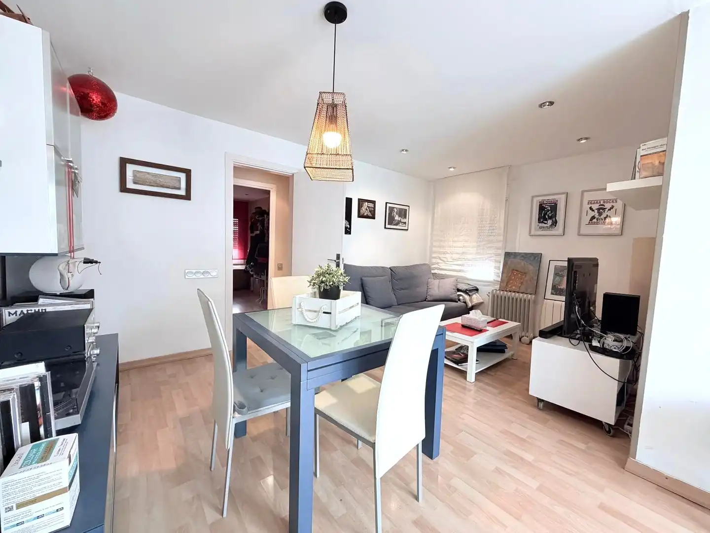 Außenansicht von Wohnung zum Verkauf in Terrassa mit Parkett und Terrasse